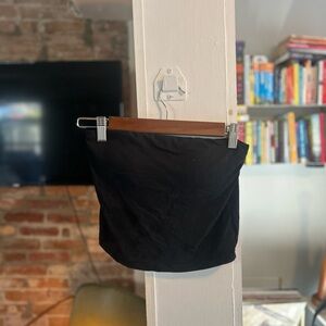 NEW: Uniqlo tube top with built in shelf bra